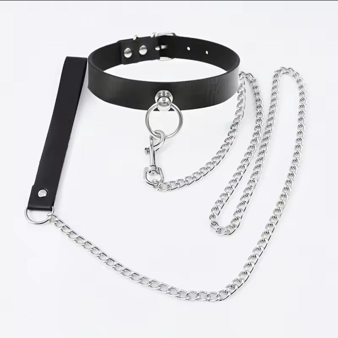Collar con correa