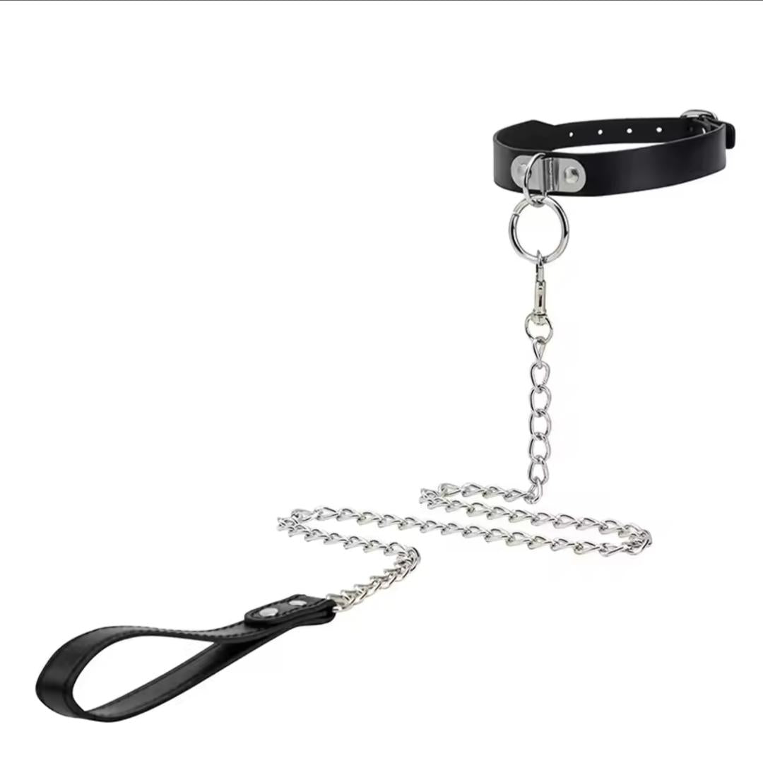Collar con correa